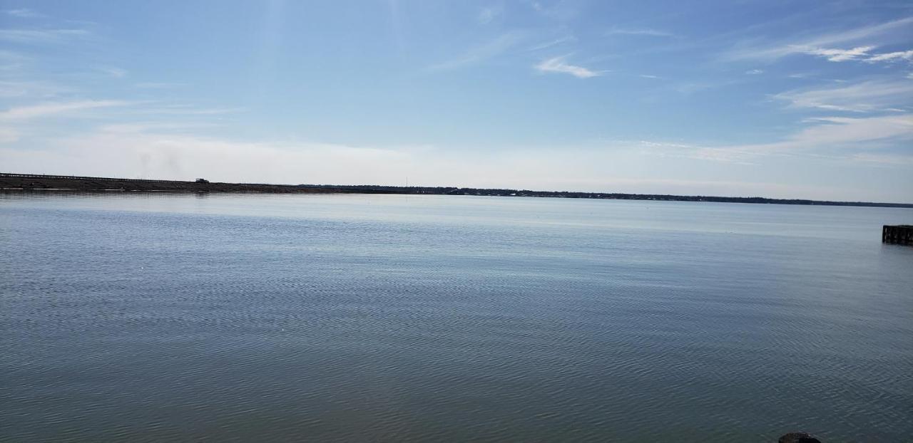 Tesla'S Lake Escape Onalaska Екстер'єр фото